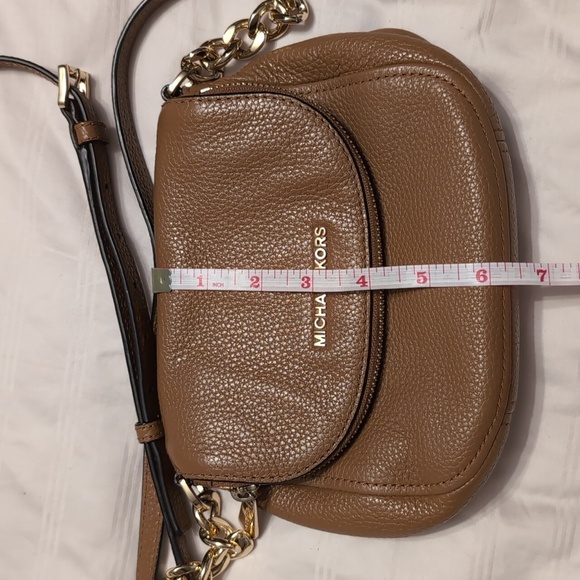Michael Kors crossbody leather purse - Picture 7 of 8